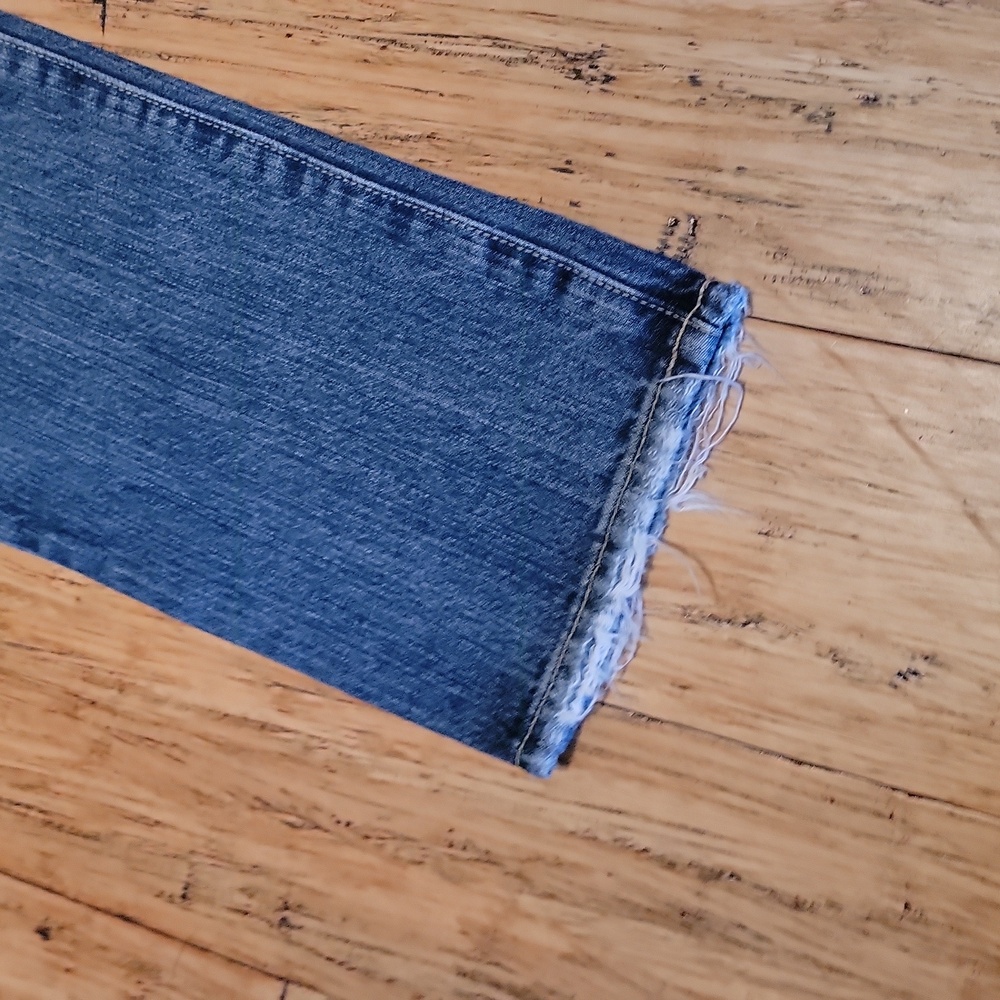 Abercrombie And Fitch Blue Distressed Jeans ERIN - Picture 2 of 9